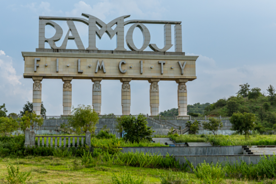 Hyderabad + Ramoji tour package (5D/4N)
